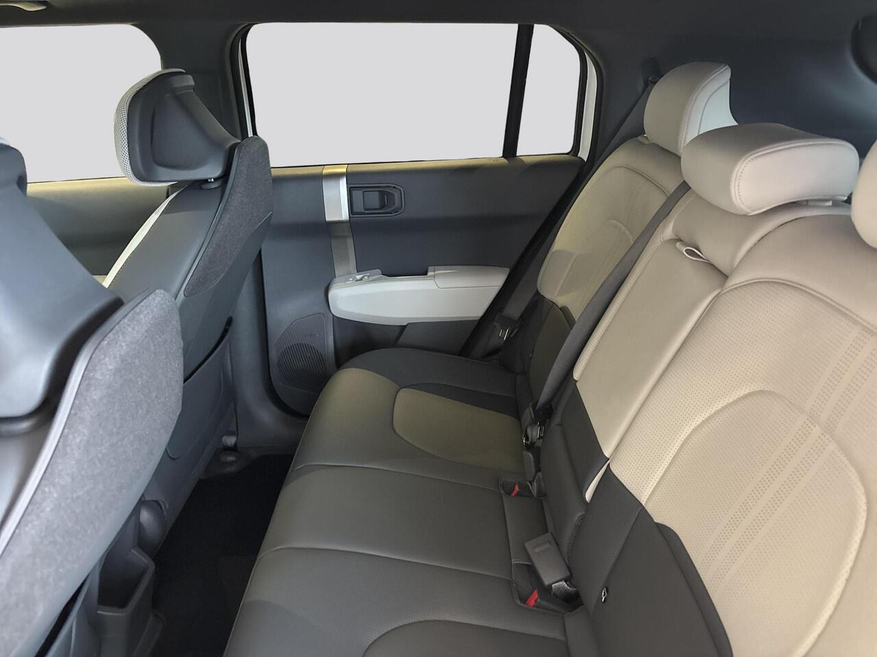 KIA EV3 GT-Line 81.4 kWh | Panoramaschuifdak | Harman Kardon | LED-koplampen | Verwarmbare achterbank | Ambient lighting |