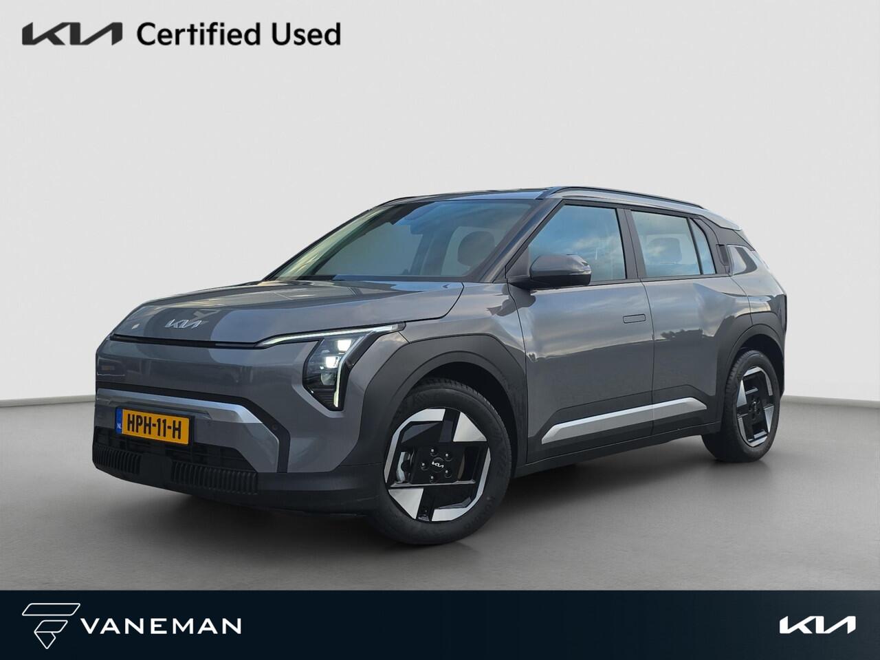 KIA EV3 Air 81.4 kWh | Demo | Adapt. Cruise | Lane-Assist | Climate Control | Long Range | Achteruitrijcamera | Sensoren Voor- En Achter |
