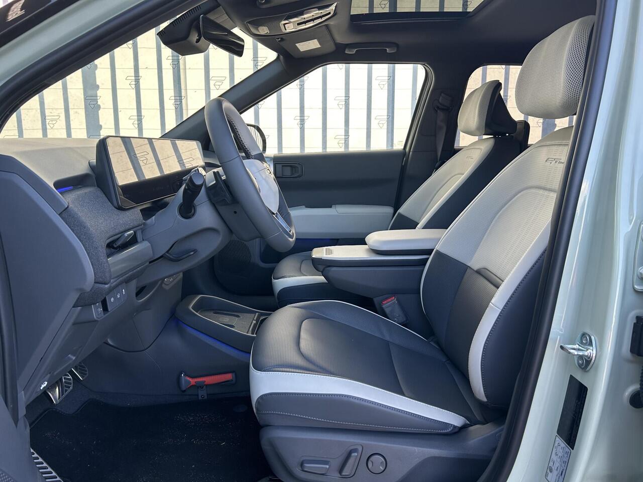 KIA EV3 GT-Line 81.4 kWh | Stoelverwarming Voor & Achter | Cruise | Camera | Sensoren | Navi | Apple Carplay & Android Auto | Key-Less |