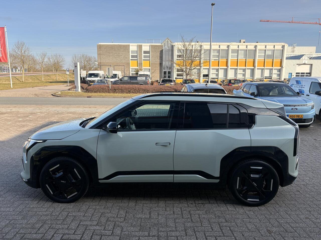 KIA EV3 GT-Line 81.4 kWh 204pk | Afneembare Trekhaak | Panoramadak |