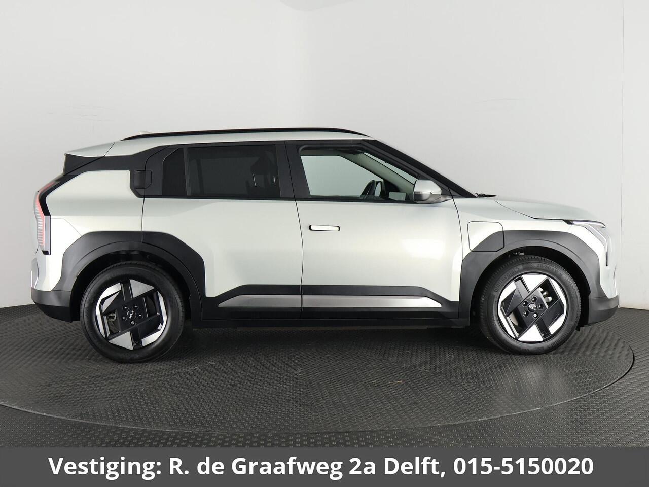 KIA EV3 Plus 81.4 kWh | Navigatie | Stuur-& Stoelverwarming | Parkeersensoren | Camera
