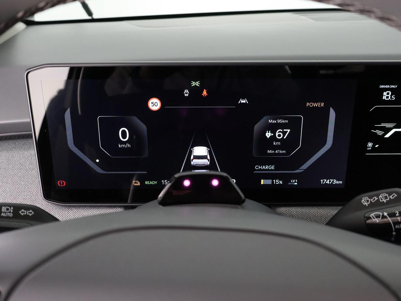 KIA EV3 Plus 81.4 kWh | Navigatie | Stuur-& Stoelverwarming | Parkeersensoren | Camera