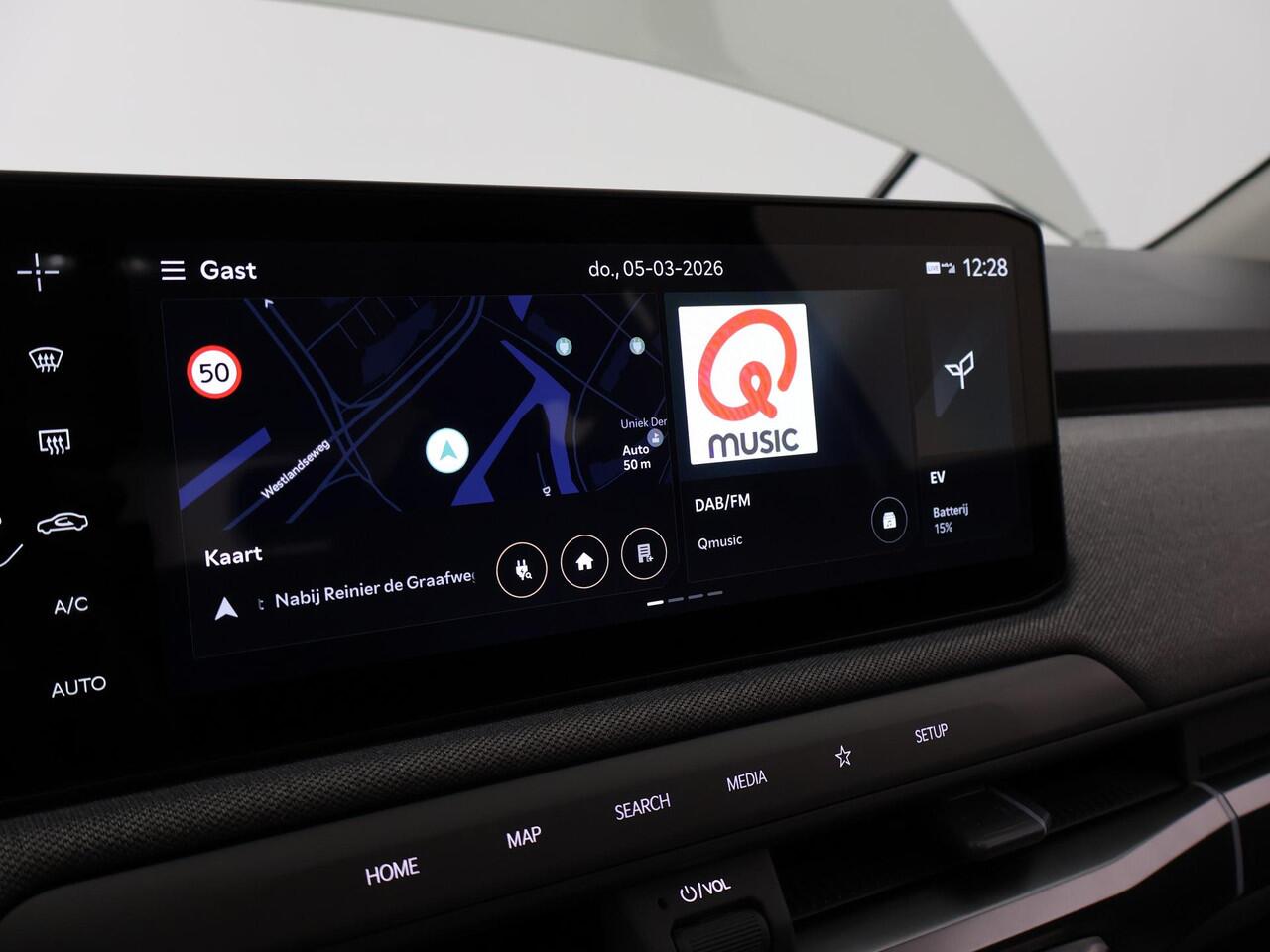 KIA EV3 Plus 81.4 kWh | Navigatie | Stuur-& Stoelverwarming | Parkeersensoren | Camera