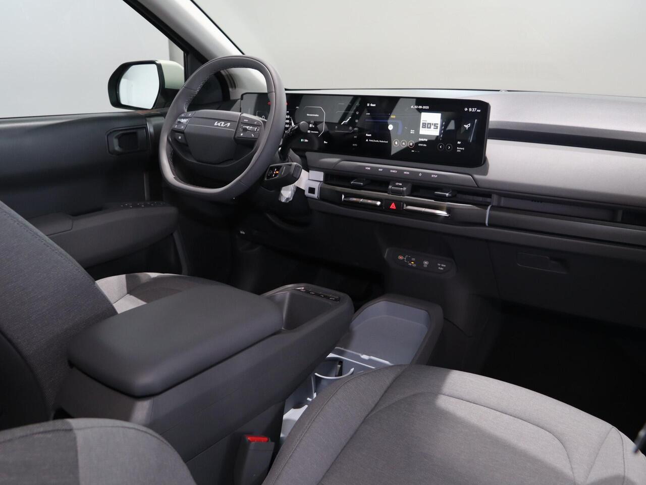 KIA EV3 Air 81.4 kWh | Batterijverwarming | Navigatie | Dual Zone Climate Control | LED-koplampen | Parkeersensoren |