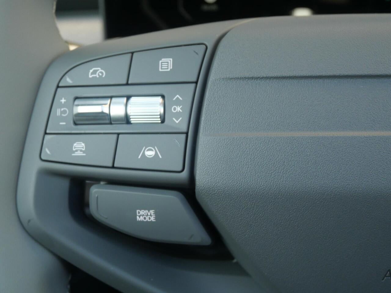 KIA EV3 Plus Advanced 81.4 kWh | Schuifkanteldak | Stoel en stuurverwarming | Adaptief | Dode Hoek