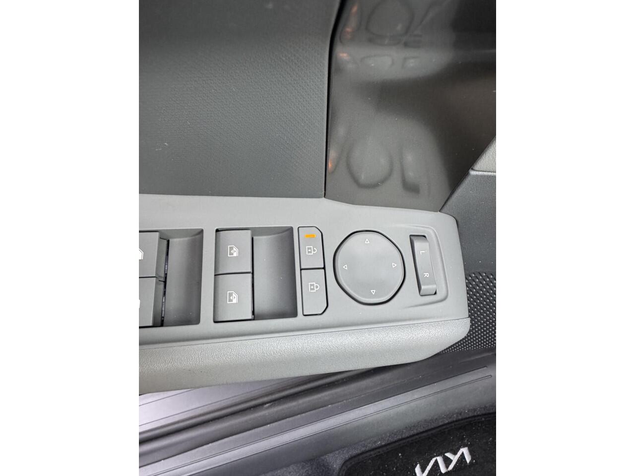 KIA EV3 Air 58.3 kWh ¤32.995,- RIJKLAAR! Nu ¤4.000,- voordeel! Nu extra scherp geprijsd!