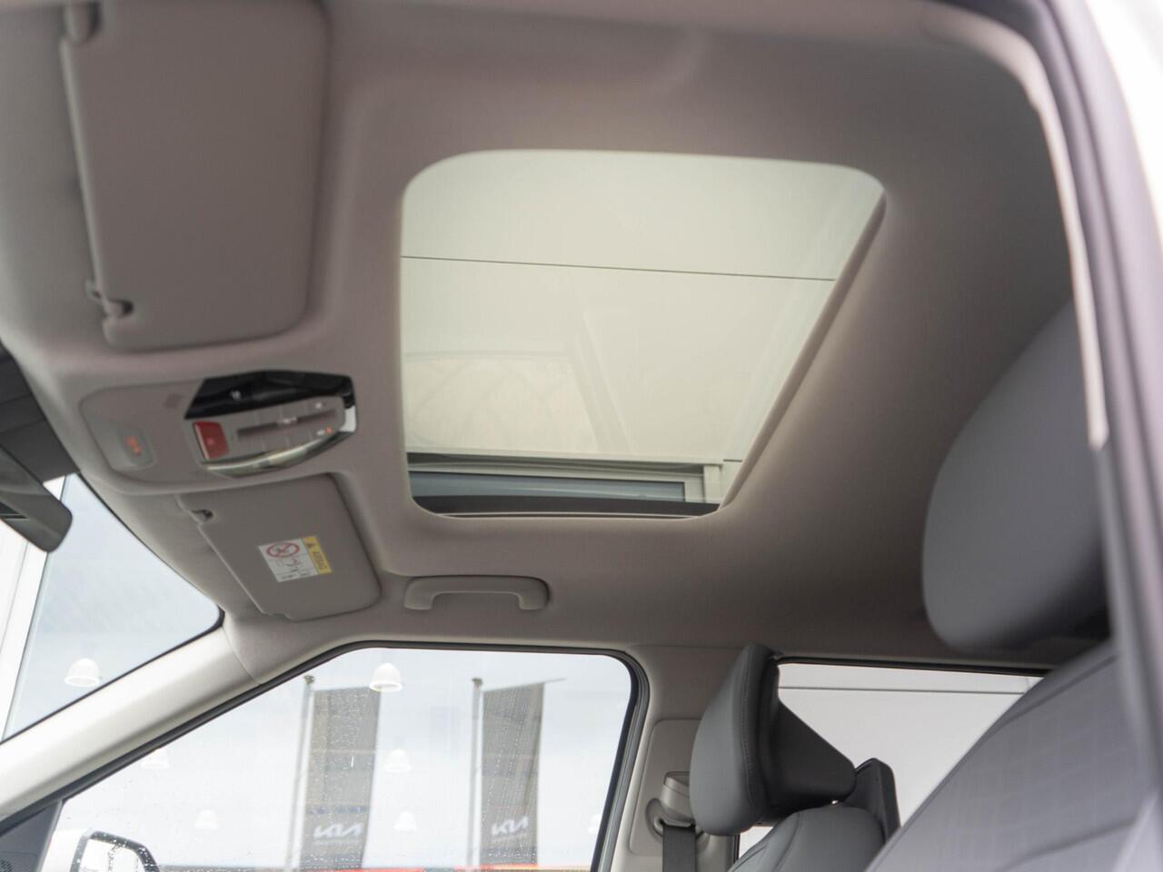 KIA EV3 Plus Advanced 58.3 kWh | Binnenkort beschikbaar | Schuifkanteldak | Stoel en stuurverwarming |