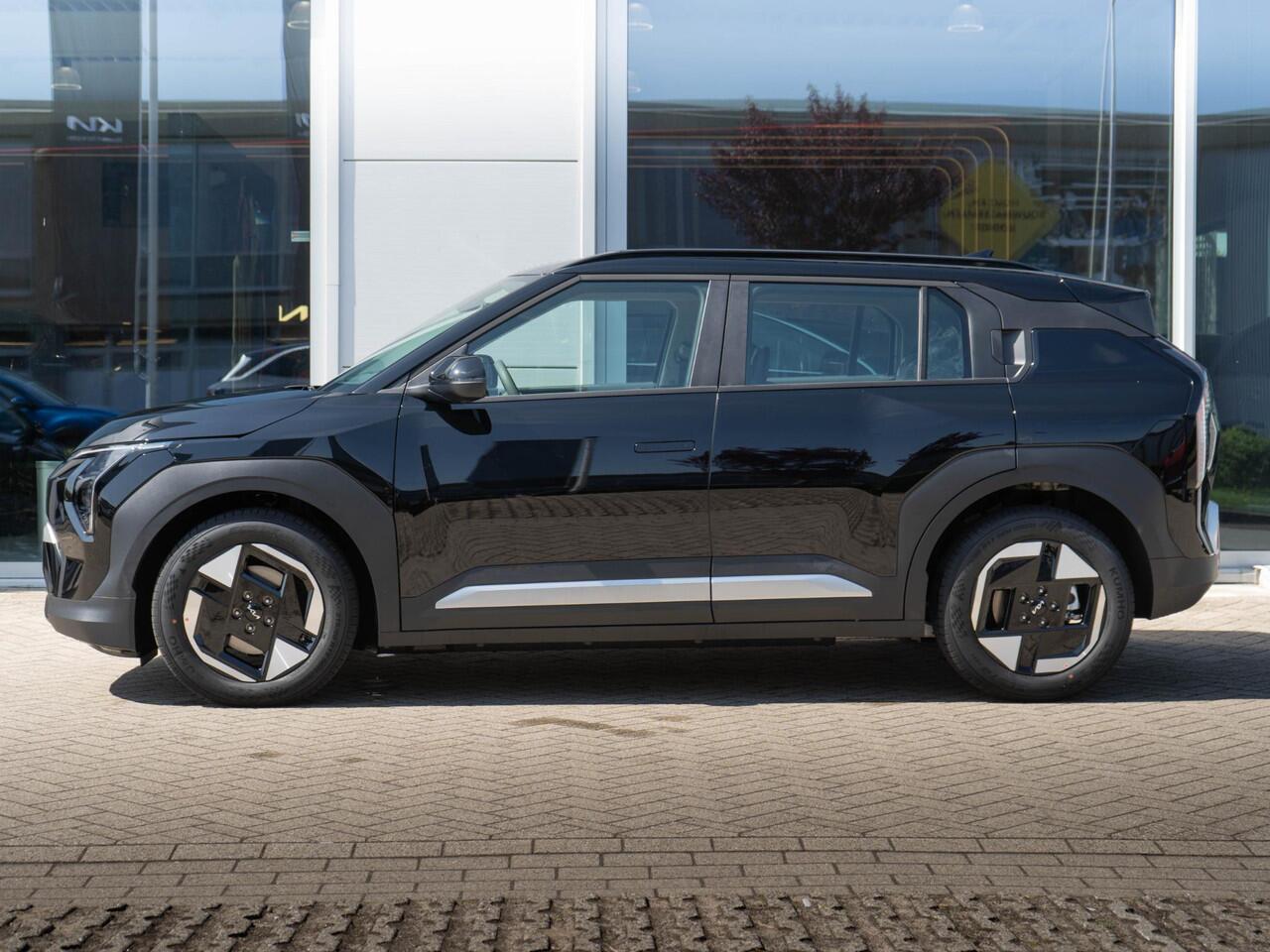KIA EV3 Plus 58.3 kWh | Binnenkort beschikbaar | Stoel & Stuurverwarming | Apple Carplay | Adapt. Cruise | Camera | 17" | Navi