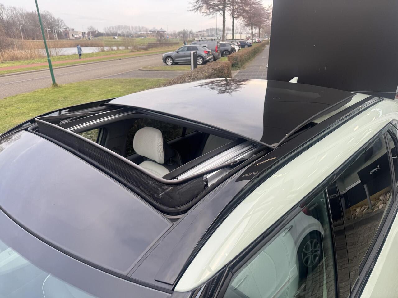 KIA EV3 GT-Line 81.4 kWh Zeer complete Auto, Demo Korting!, Eerste Eigenaar, Schuif/Kanteldak , Lederen bekleding, Enz...