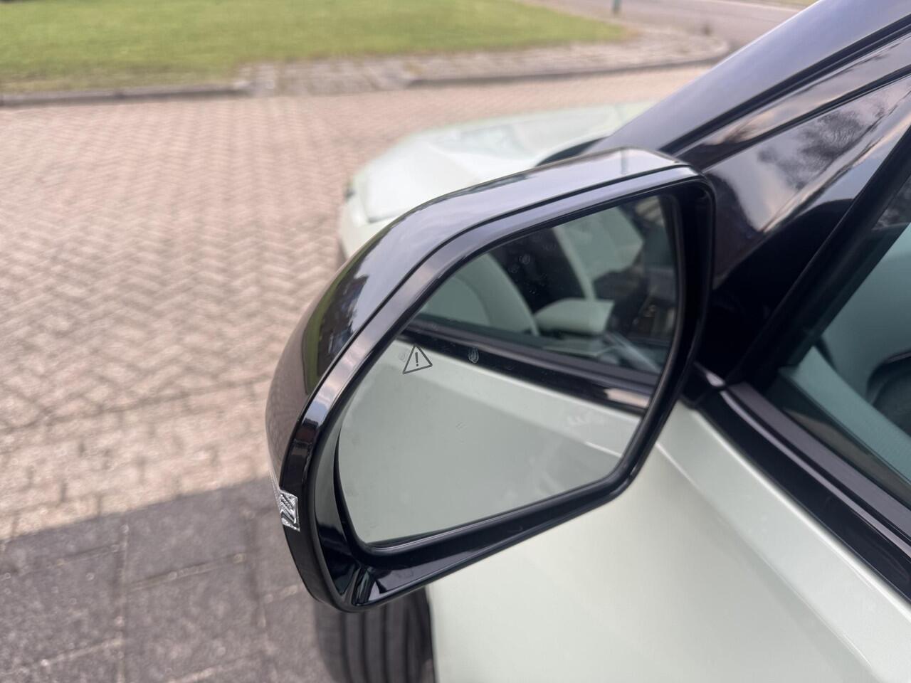 KIA EV3 GT-Line 81.4 kWh Zeer complete Auto, Demo Korting!, Eerste Eigenaar, Schuif/Kanteldak , Lederen bekleding, Enz...