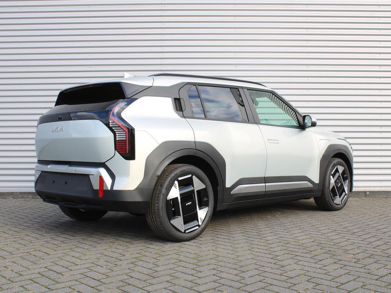 KIA EV3 Plus Advanced 81.4 kWh | Nieuw | Direct leverbaar | Actieradius tot 563 km (WLTP) | 18% bijtelling |