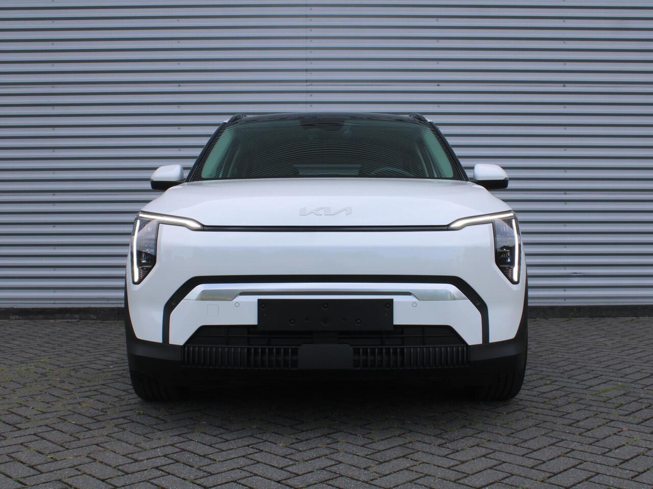 KIA EV3 Plus Advanced 58.3 kWh | Nieuw | Direct leverbaar | Actieradius tot 414 km (WLTP) | 18% bijtelling |