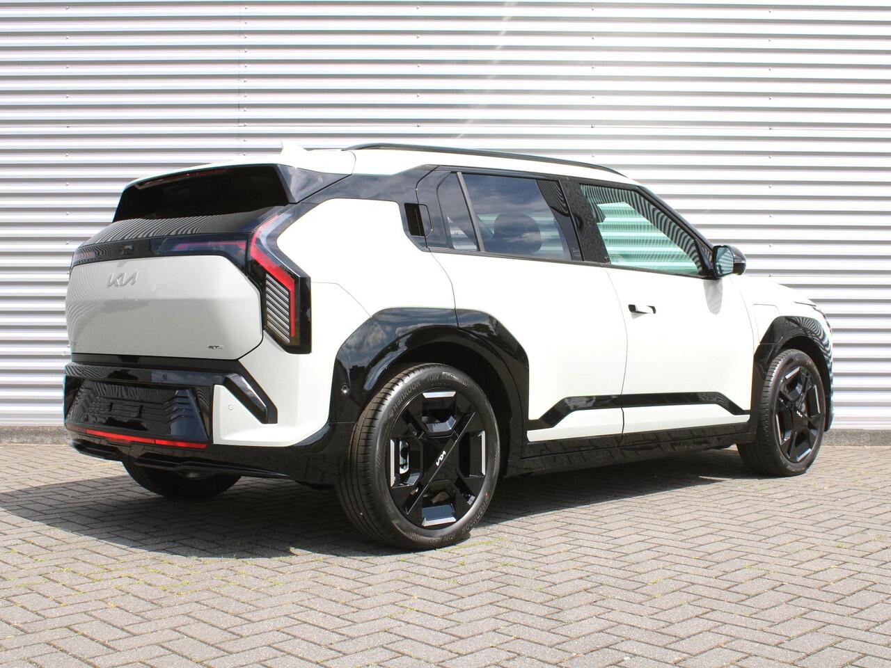 KIA EV3 GT-PlusLine 81.4 kWh | Nieuw | Direct leverbaar | Actieradius tot 563 km (WLTP) | 18% bijtelling |