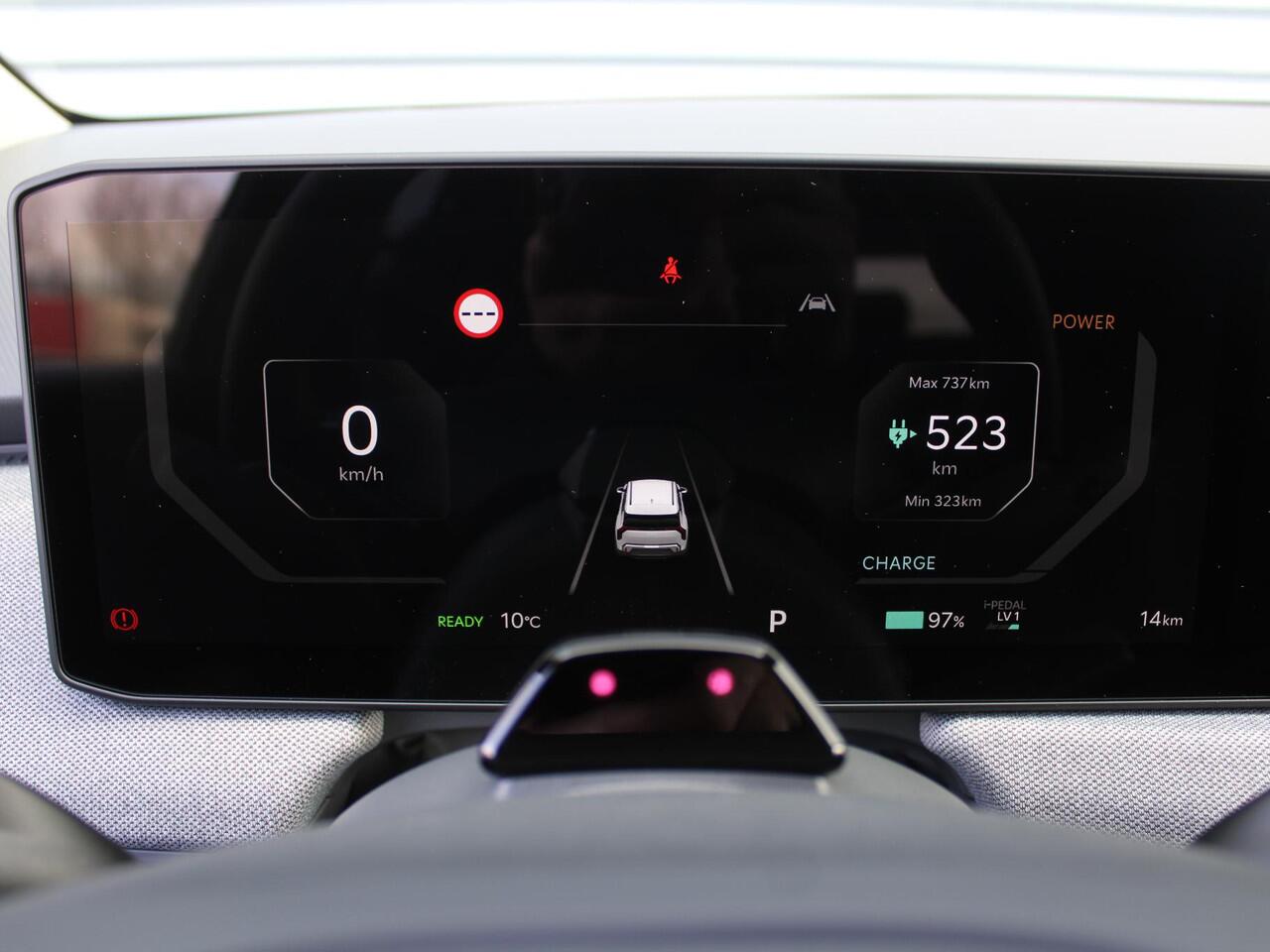 KIA EV3 Plus Advanced 81.4 kWh | Stuur/stoelverwarming | Schuifdak | Camera | Elek. stoelverstelling | 19" LM | Dodehoek detectie | Clima | LED |