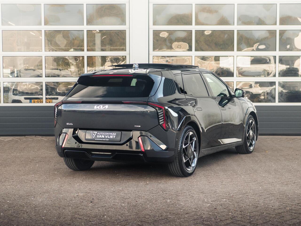 KIA EV4 Hatchback GT-PlusLine 81.4 kWh | leverbaar in 2025 met de lage bijtelling!