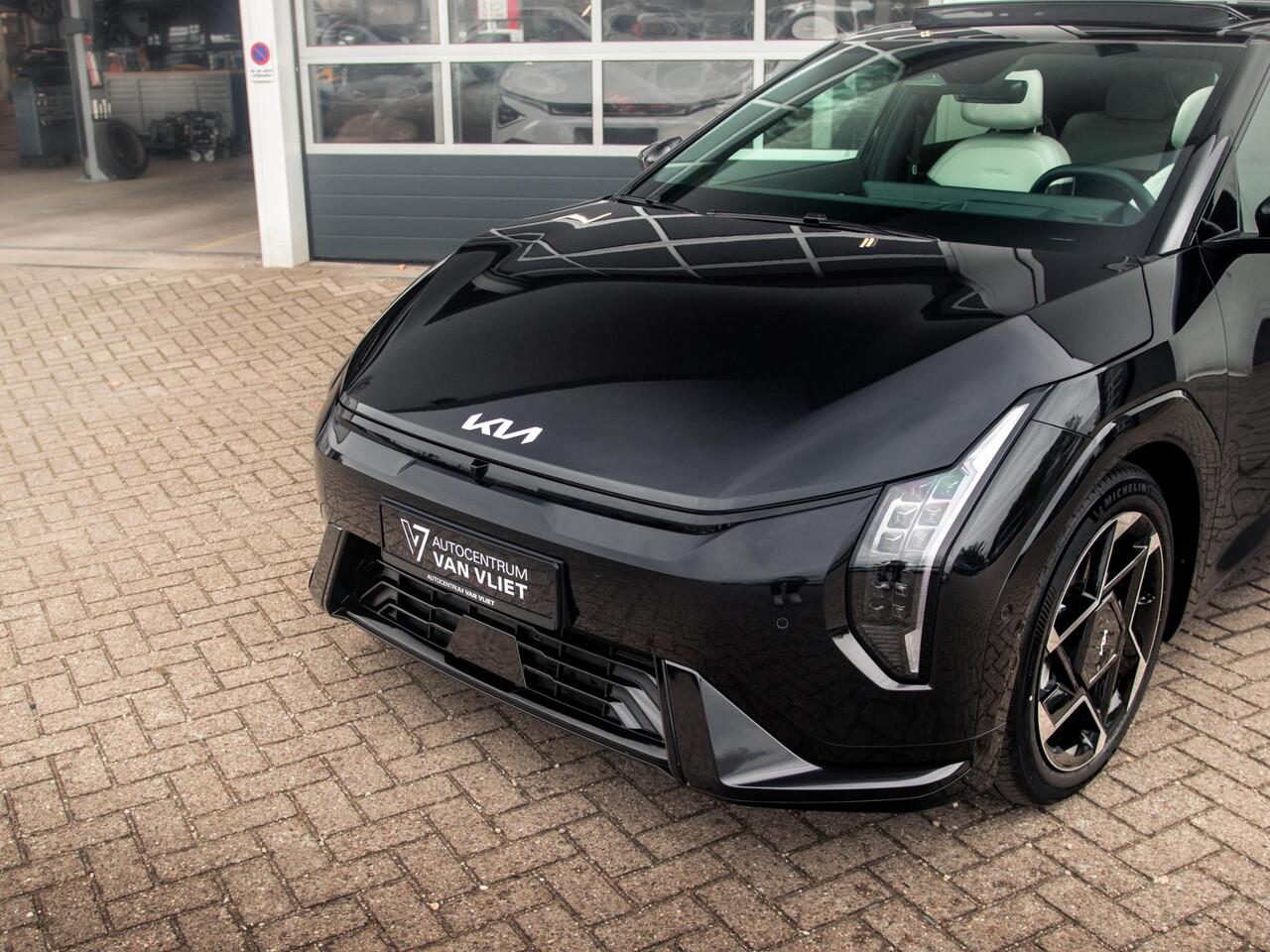 KIA EV4 GT-PlusLine 81.4 kWh | Uit voorraad leverbaar | 2025 nog rijden | 17% Bijtelling | Gratis metalliclak!