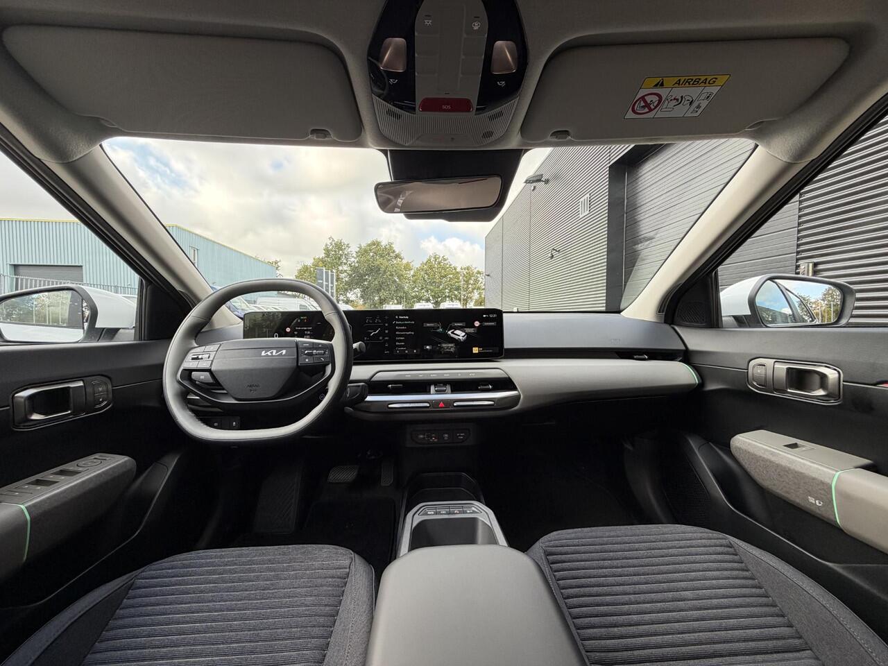 KIA EV4 Air 58.3 kWh | Snel leverbaar | Stoelverwarming | Camera | Navigatie | Parkeersensoren | Apple carplay