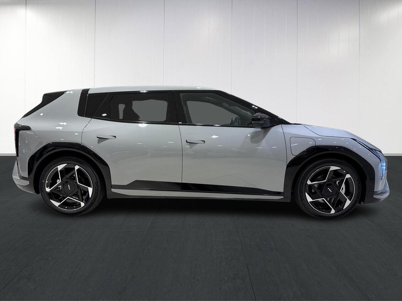 KIA EV4 GT-Line 81.4 kWh | Panoramaschuifdak | LED-Matrix | Harman Kardon | Elektrisch verstelbare voorstoelen | Verwarmbare achterbank