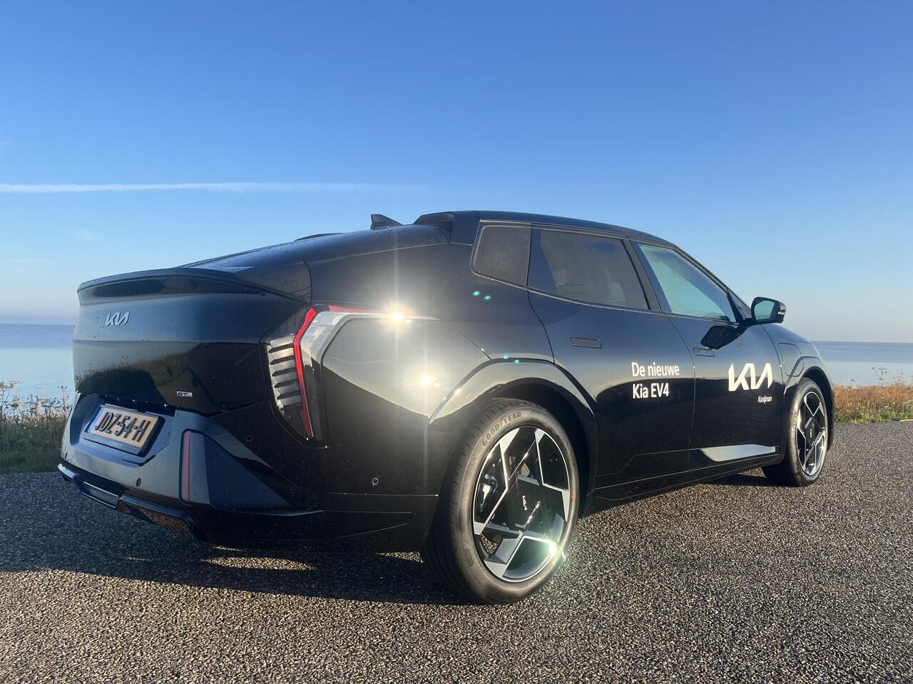 KIA EV4 GT-PlusLine 81.4 kWh Nu in de showroom!! DEMO VOORDEEL!! BIJTELLING 17%!!