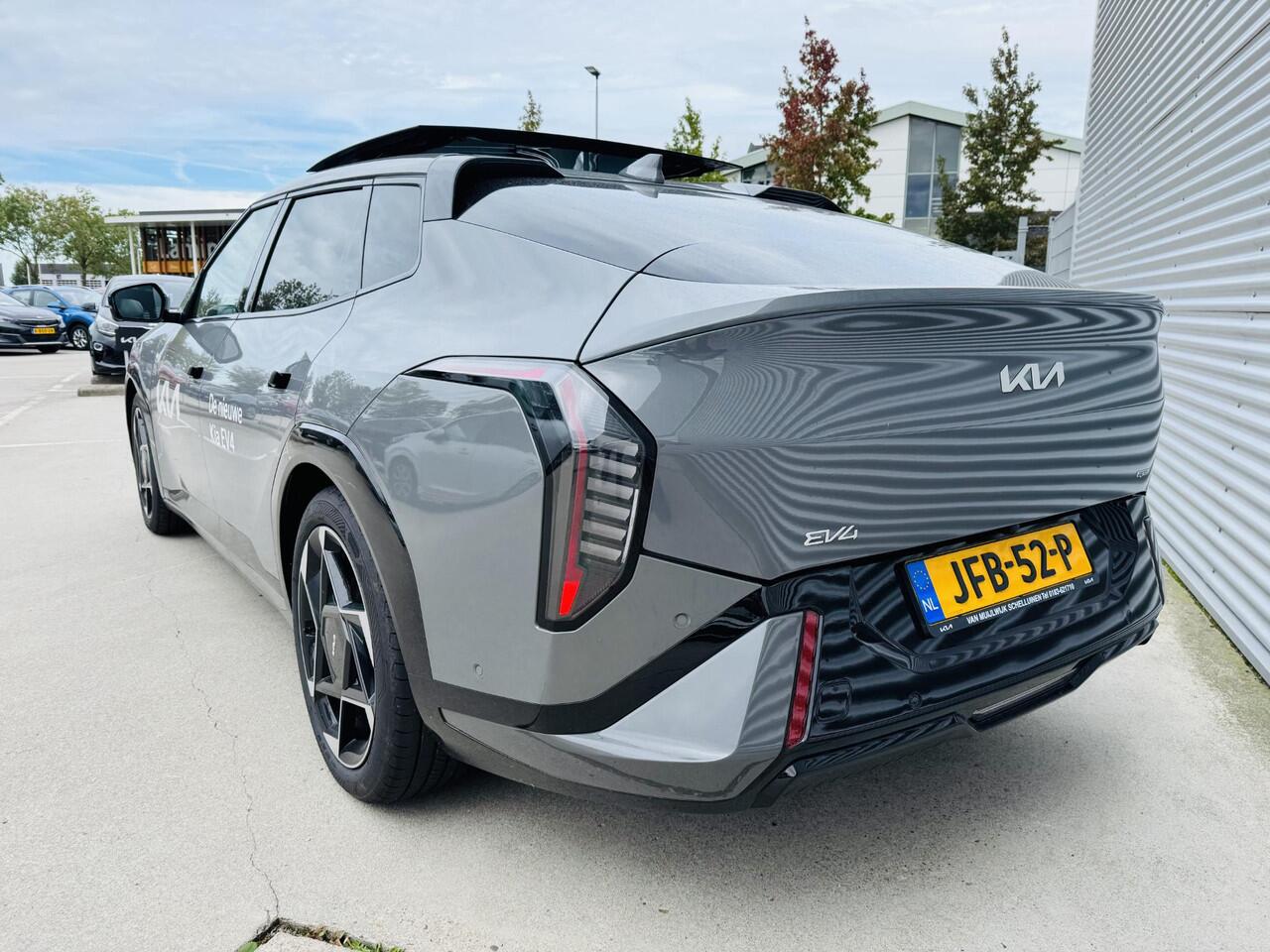KIA EV4 GT-PlusLine 81.4 kWh Demo auto | kmstand kan iets variëren! | informeer altijd of de auto aanwezig is !