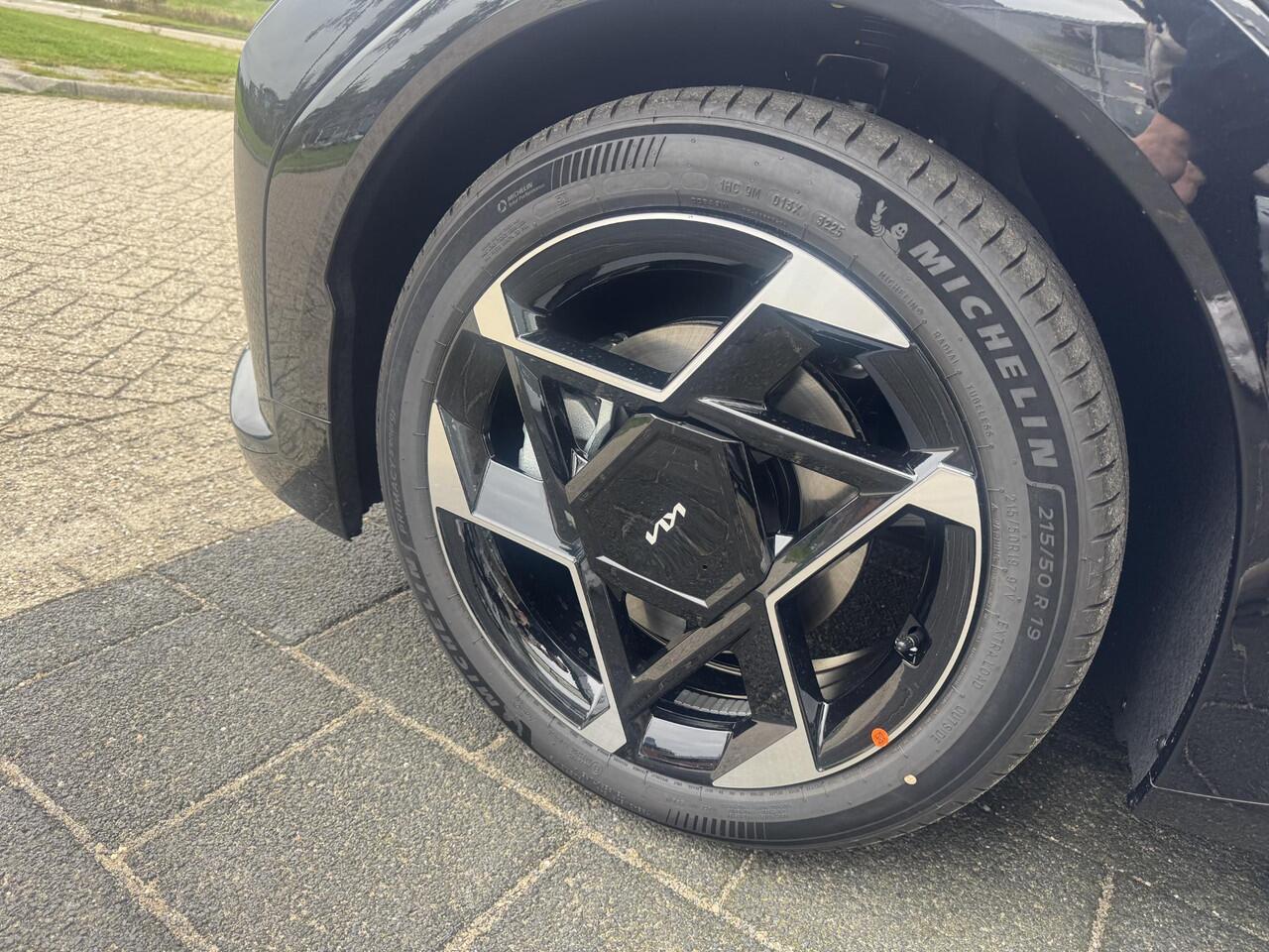 KIA EV4 GT-Line Business Edition 81.4 kWh , Uit voorraad Leverbaar!, Tijdelijke Uitvoering, Super Scherp Gesprijsd, Enz...