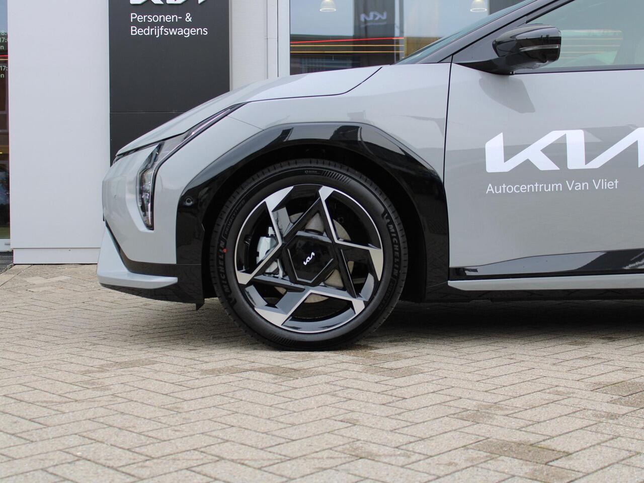 KIA EV4 GT-PlusLine 81.4 kWh Direct Leverbaar | HUD | Harman Kardon | Pano dak | Stoel en stuurverwarming | Geheugenfunctie bestuurdersstoel |