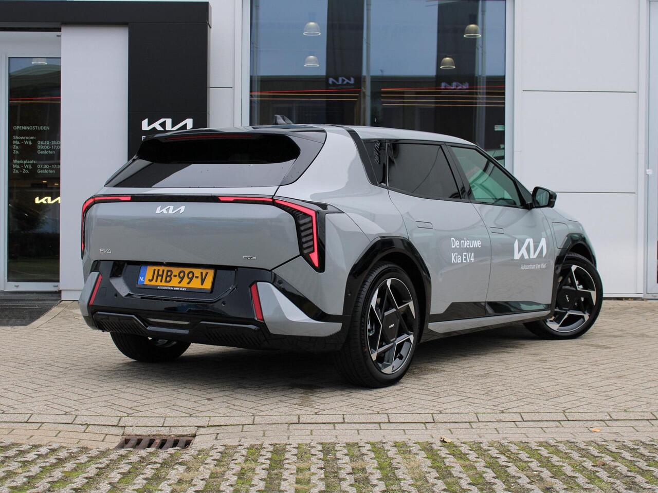 KIA EV4 GT-PlusLine 81.4 kWh Direct Leverbaar | HUD | Harman Kardon | Pano dak | Stoel en stuurverwarming | Geheugenfunctie bestuurdersstoel |