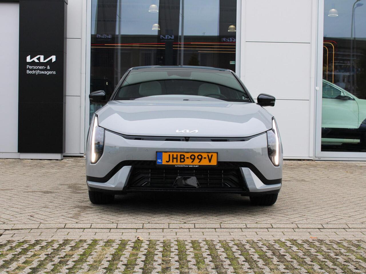 KIA EV4 GT-PlusLine 81.4 kWh Direct Leverbaar | HUD | Harman Kardon | Pano dak | Stoel en stuurverwarming | Geheugenfunctie bestuurdersstoel |