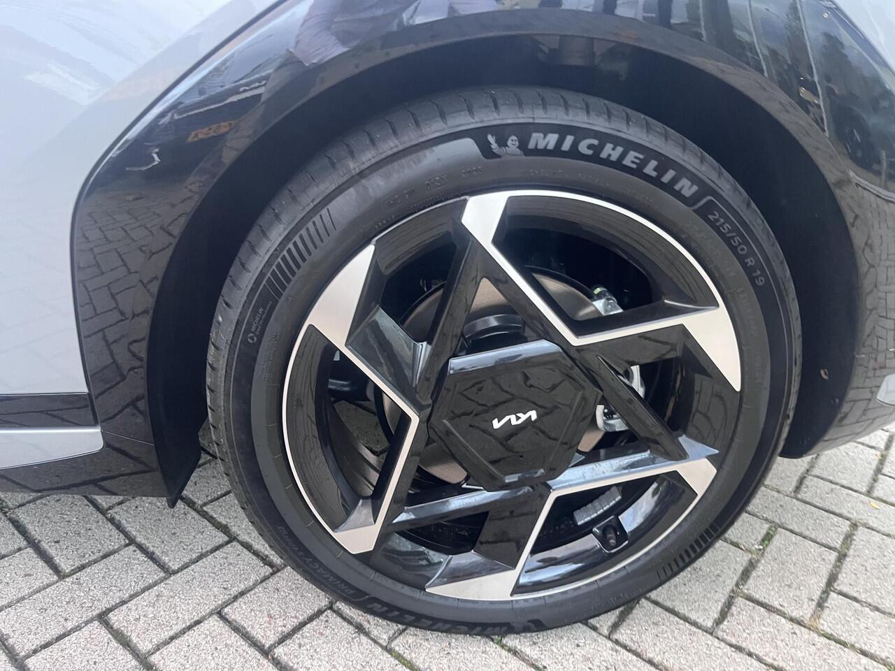 KIA EV4 GT-PlusLine 81.4 kWh Bel ons voor een scherpe offerte!! DEMO VOORDEEL / BIJTELLING 17%