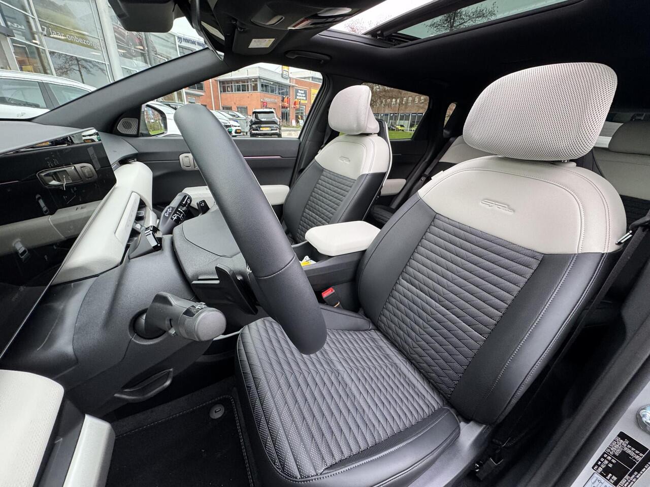 KIA EV4 GT-Line 81.4 kWh Uit Voorraad Leverbaar!!, Voorraadkorting!, Complete Uitvoering!, Incl. Inruilpremie, Enz...