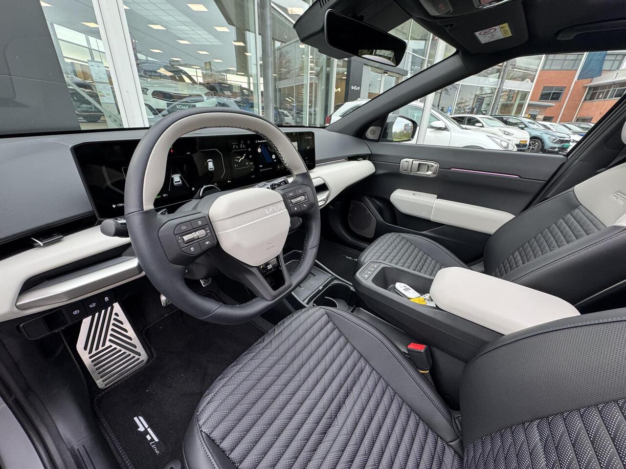 KIA EV4 GT-Line 81.4 kWh Uit Voorraad Leverbaar!!, Voorraadkorting!, Complete Uitvoering!, Incl. Inruilpremie, Enz...