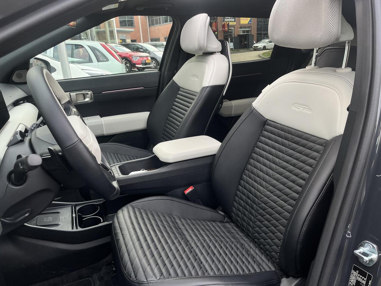 KIA EV4 GT-PlusLine 81.4 kWh Stoelventilatie/verwarming, Eerste Eigenaar, Schuif/Kanteldak , Lederen bekleding, zeer compleet