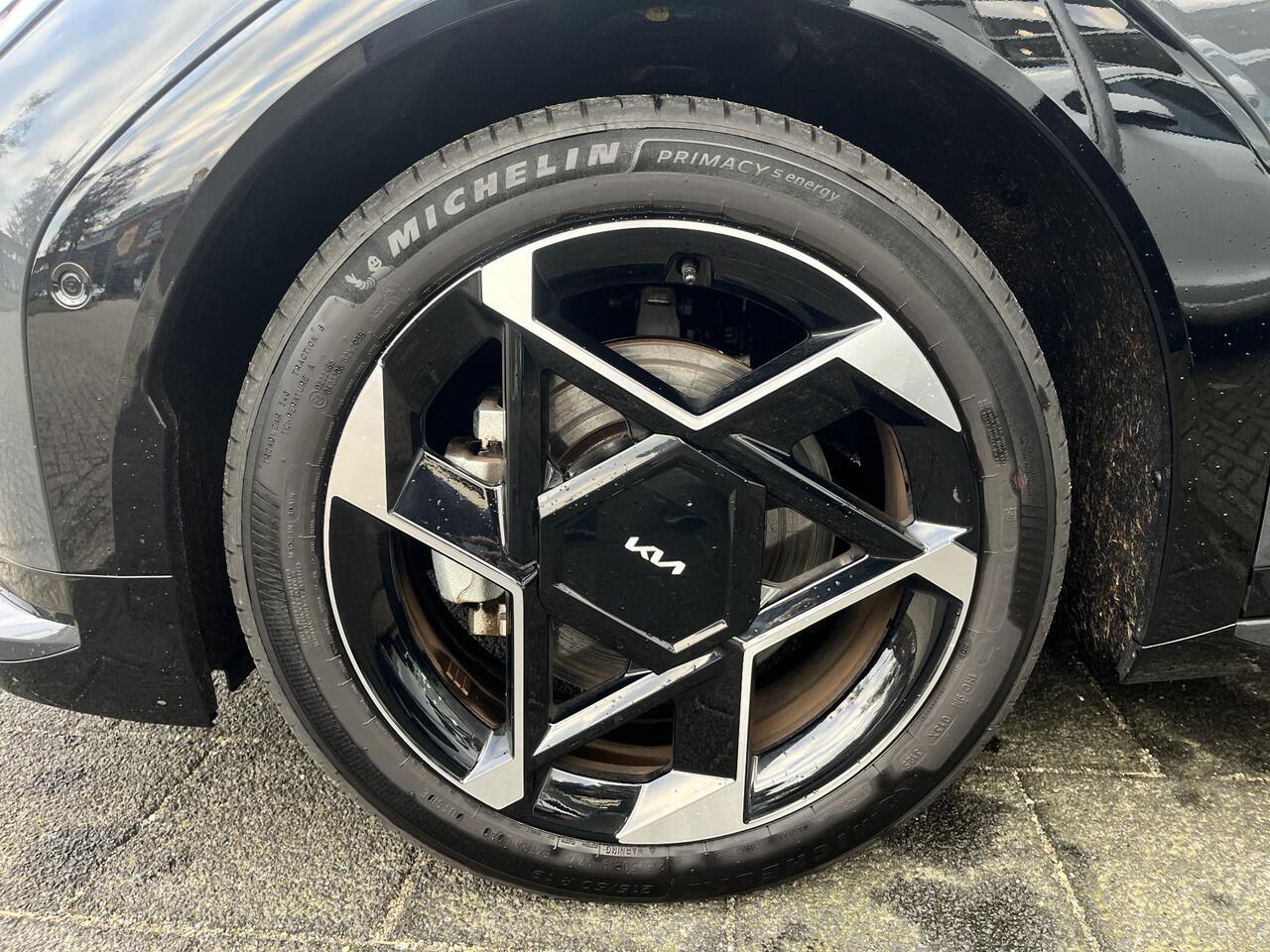 KIA EV4 GT-PlusLine 81.4 kWh Stoelventilatie/verwarming, Eerste Eigenaar, Schuif/Kanteldak , Lederen bekleding, zeer compleet