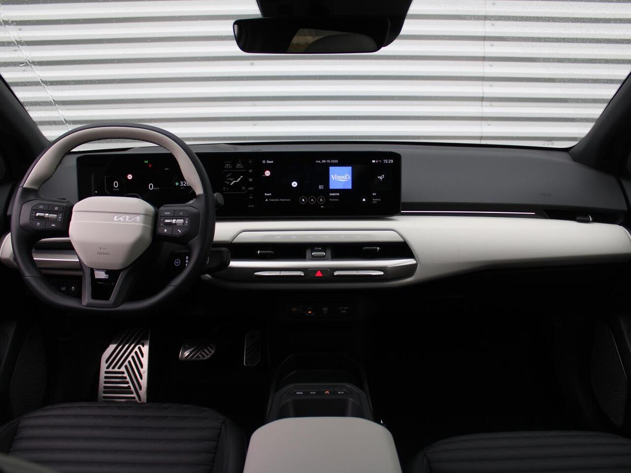 KIA EV4 GT-PlusLine 81.4 kWh | Schuifdak | Stuur-/stoelverwarming + ventilatie | Camera rondom | Elek. stoelverstelling | Leer | HUD | LED | 19" LM |