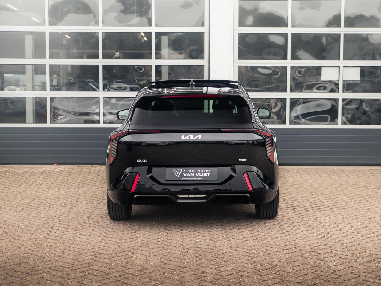 KIA EV4 GT-PlusLine 81.4 kWh | Uit voorraad leverbaar