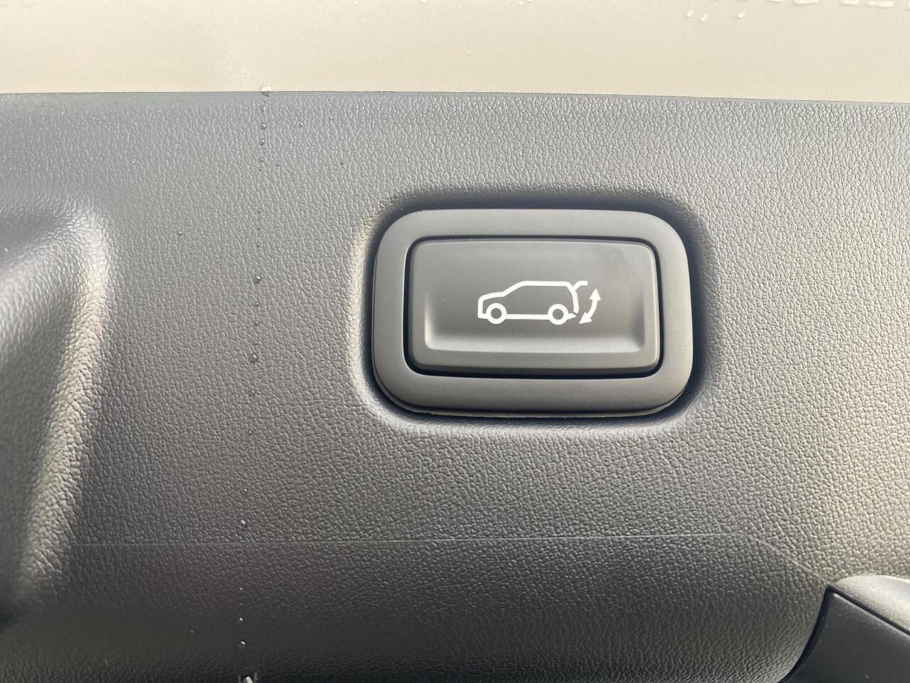 KIA EV4 Plus Advanced 81.4 kWh | Panoramaschuifdak | Verwarmbare achterbank | Harman Kardon | Privacy glass | Dodehoekassistentie |