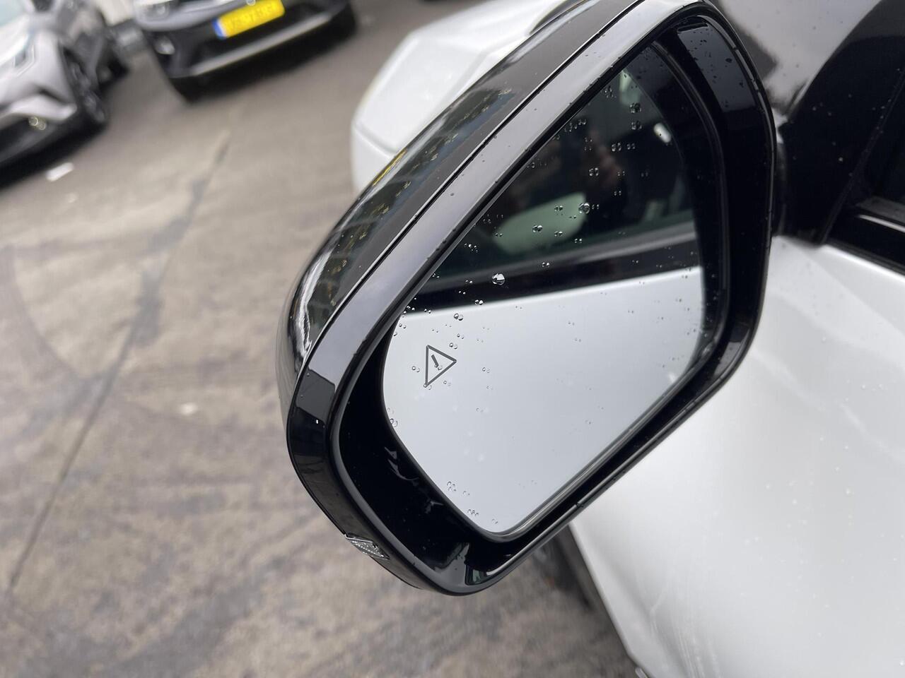 KIA EV4 GT-Line 81.4 kWh Nu Rijklaar voor ¤. 44.295,= inclusief lopende Kia acties! in de kleur Parelmoer Wit !