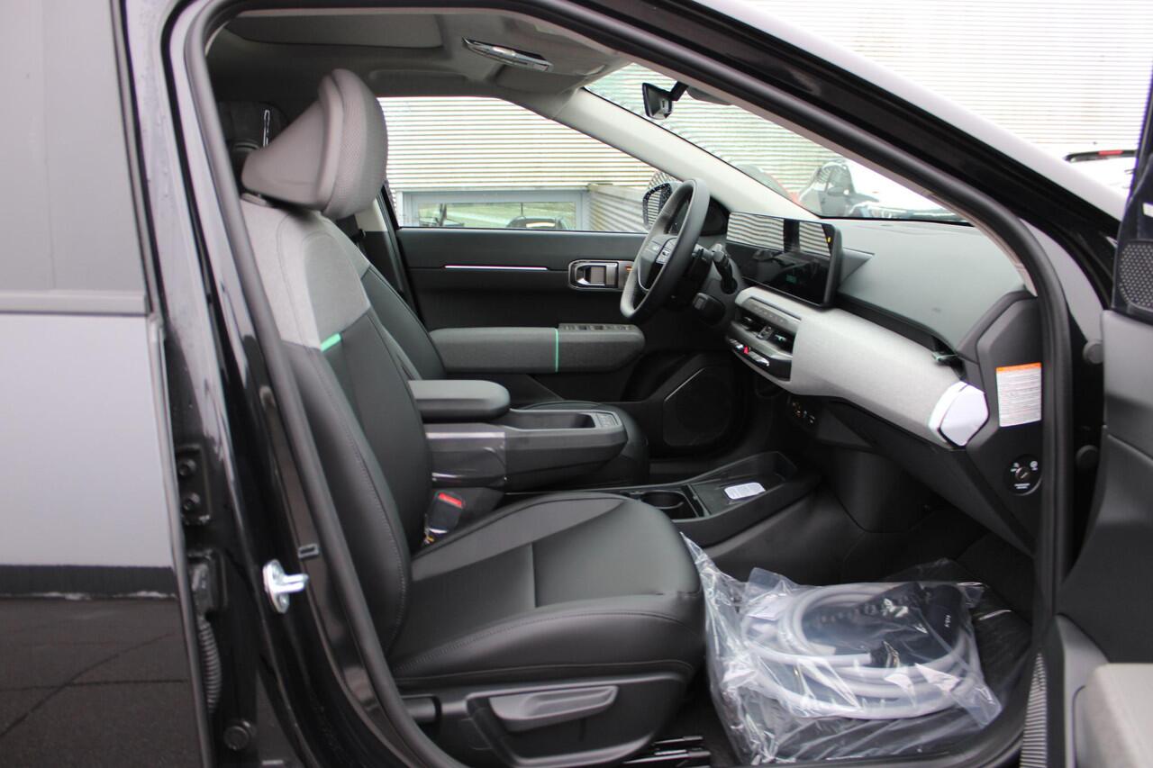 KIA EV4 Plus Advanced 58.3 kWh Navi / Camera / Panoramadak / Direct uit voorraad leverbaar