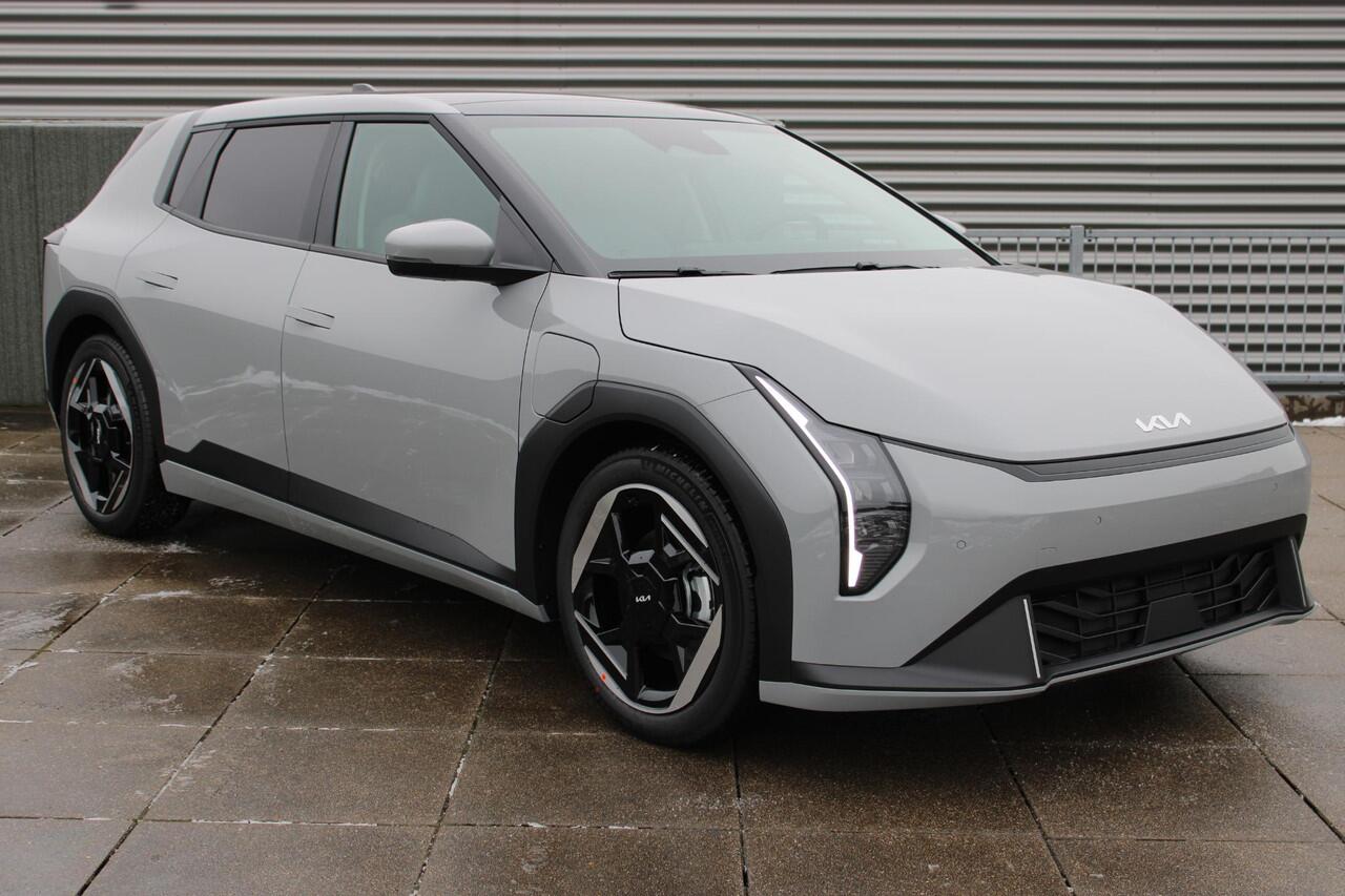 KIA EV4 Plus Advanced 58.3 kWh Camera / carplay / Panoramadak / direct uit vooraad leverbaar