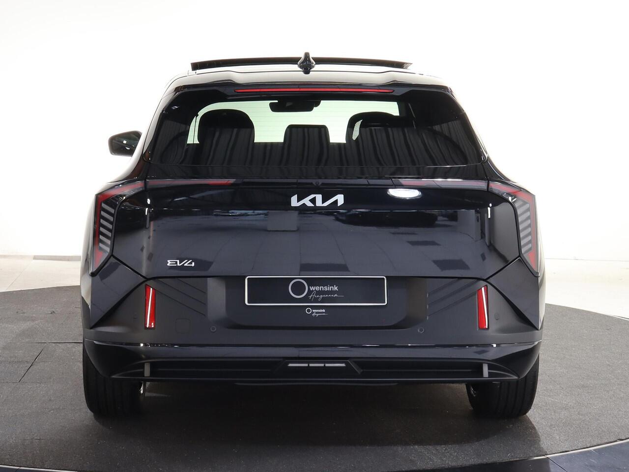 KIA EV4 Plus Advanced 81.4 kWh | Panoramaschuifdak | Verwarmbare achterbank | Harman Kardon | Privacy glass | Dodehoekassistentie |