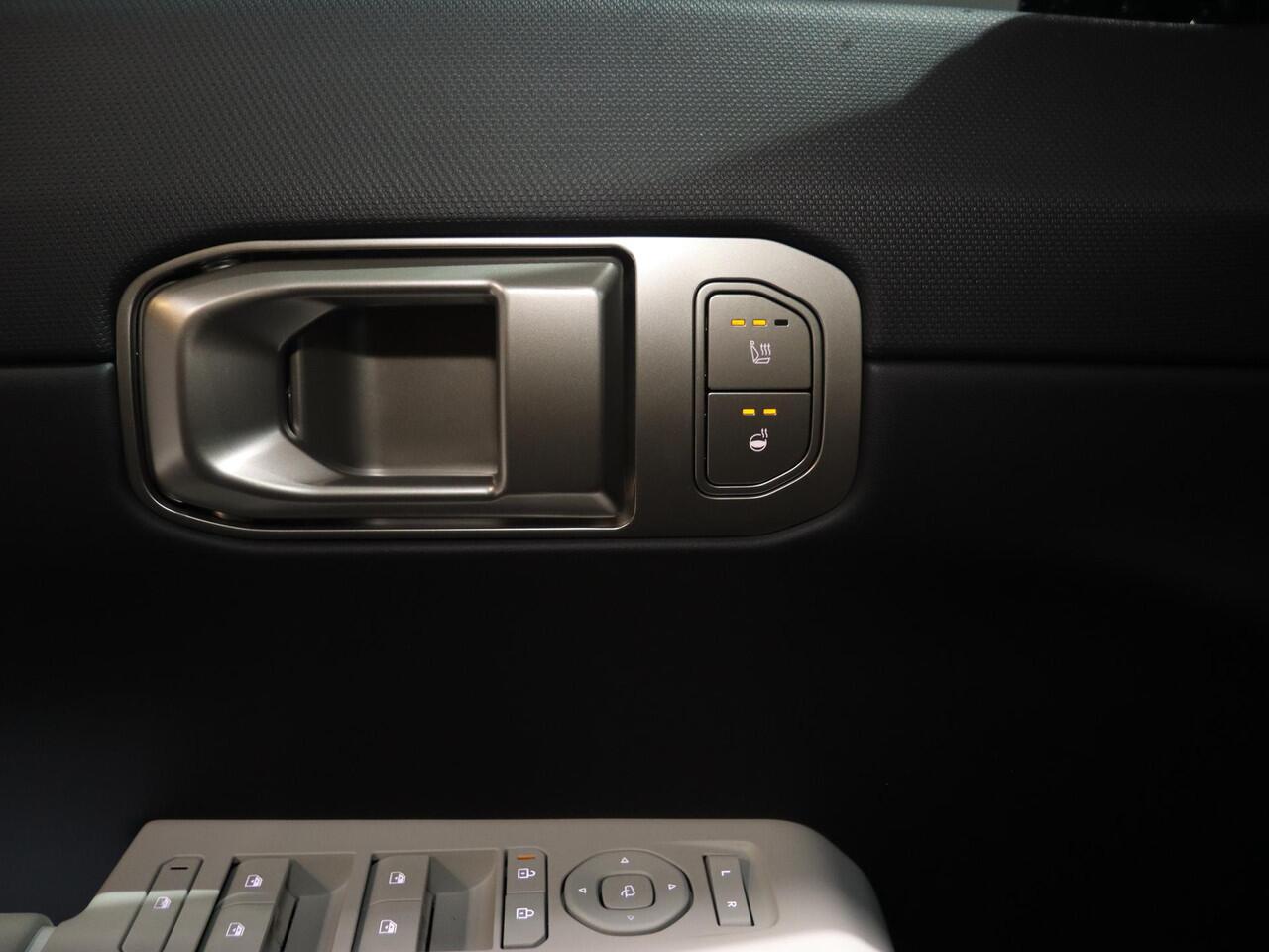 KIA EV4 GT-Line Business Edition 81.4 kWh | Adaptieve cruise control | Stoel- en stuurwielverwarming | Achteruitrijcamera | 19" LM velgen GT-Line | LED-koplampen |