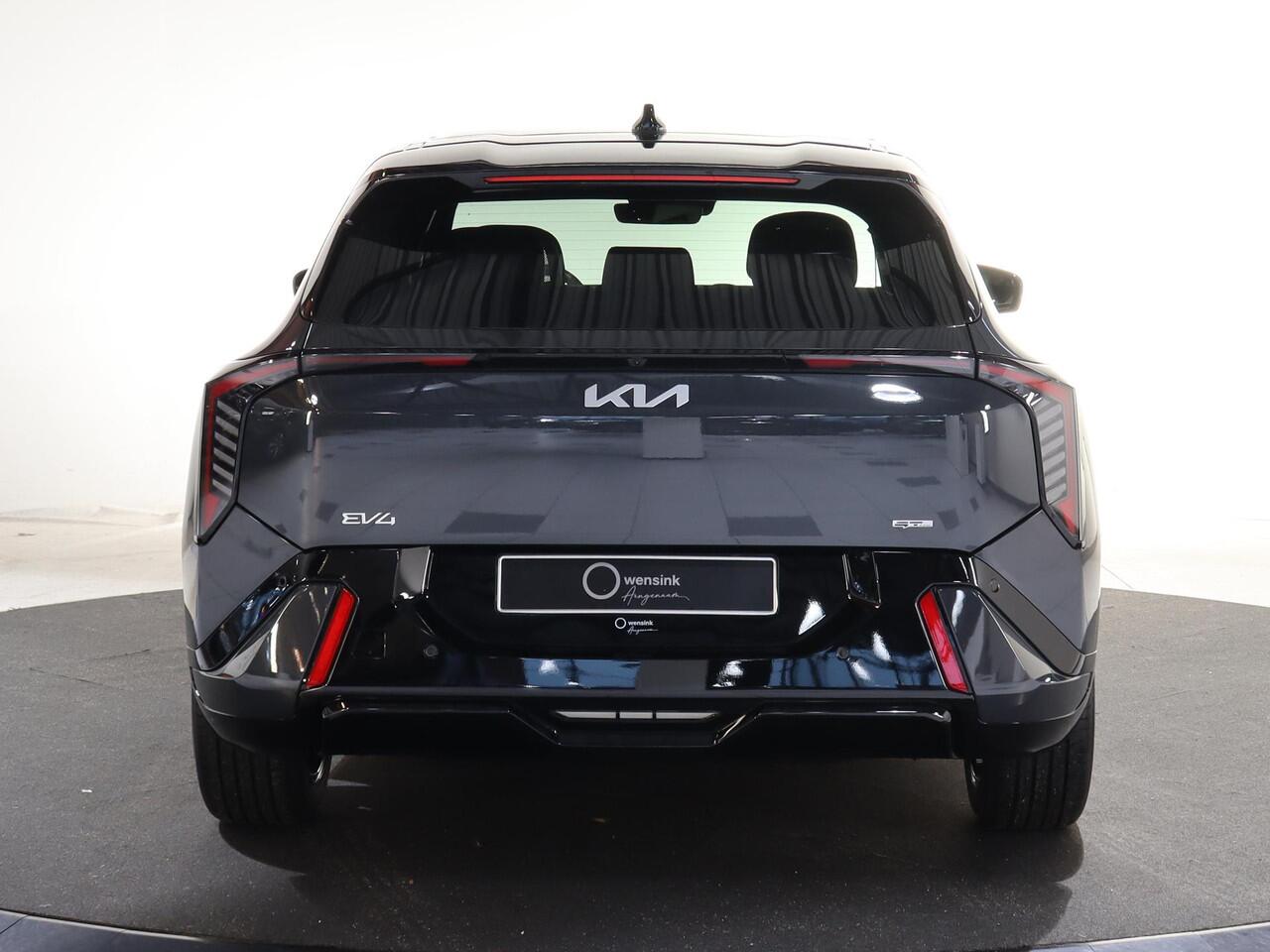 KIA EV4 GT-Line Business Edition 81.4 kWh | Adaptieve cruise control | Stoel- en stuurwielverwarming | Achteruitrijcamera | 19" LM velgen GT-Line | LED-koplampen |