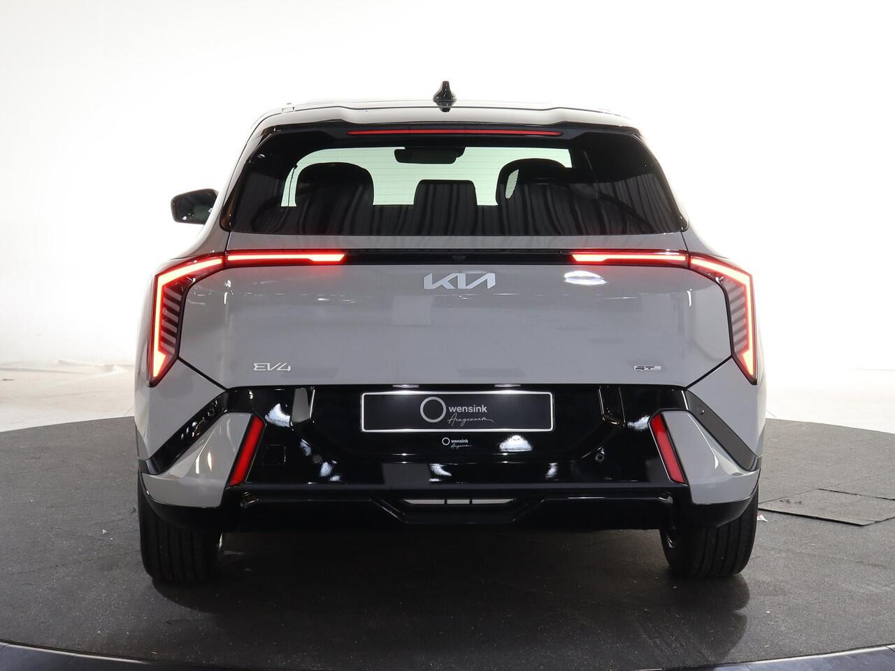 KIA EV4 GT-Line Business Edition 81.4 kWh | Adaptieve cruise control | Stoel- en stuurwielverwarming | Achteruitrijcamera | 19" LM velgen GT-Line | LED-koplampen |