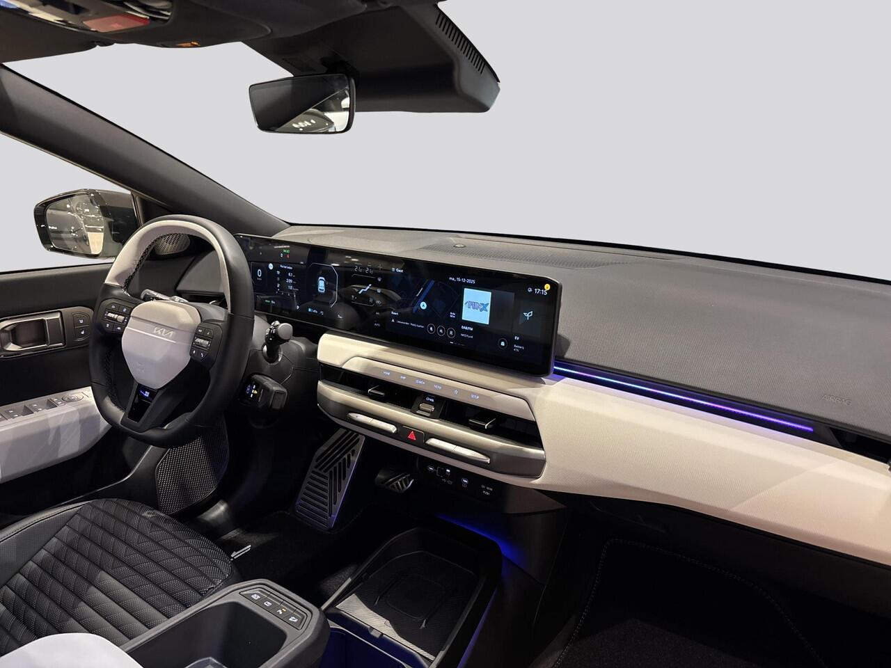 KIA EV4 GT-Line 81.4 kWh | Panoramaschuifdak | LED-Matrix | Harman Kardon | Elektrisch verstelbare voorstoelen | Verwarmbare achterbank