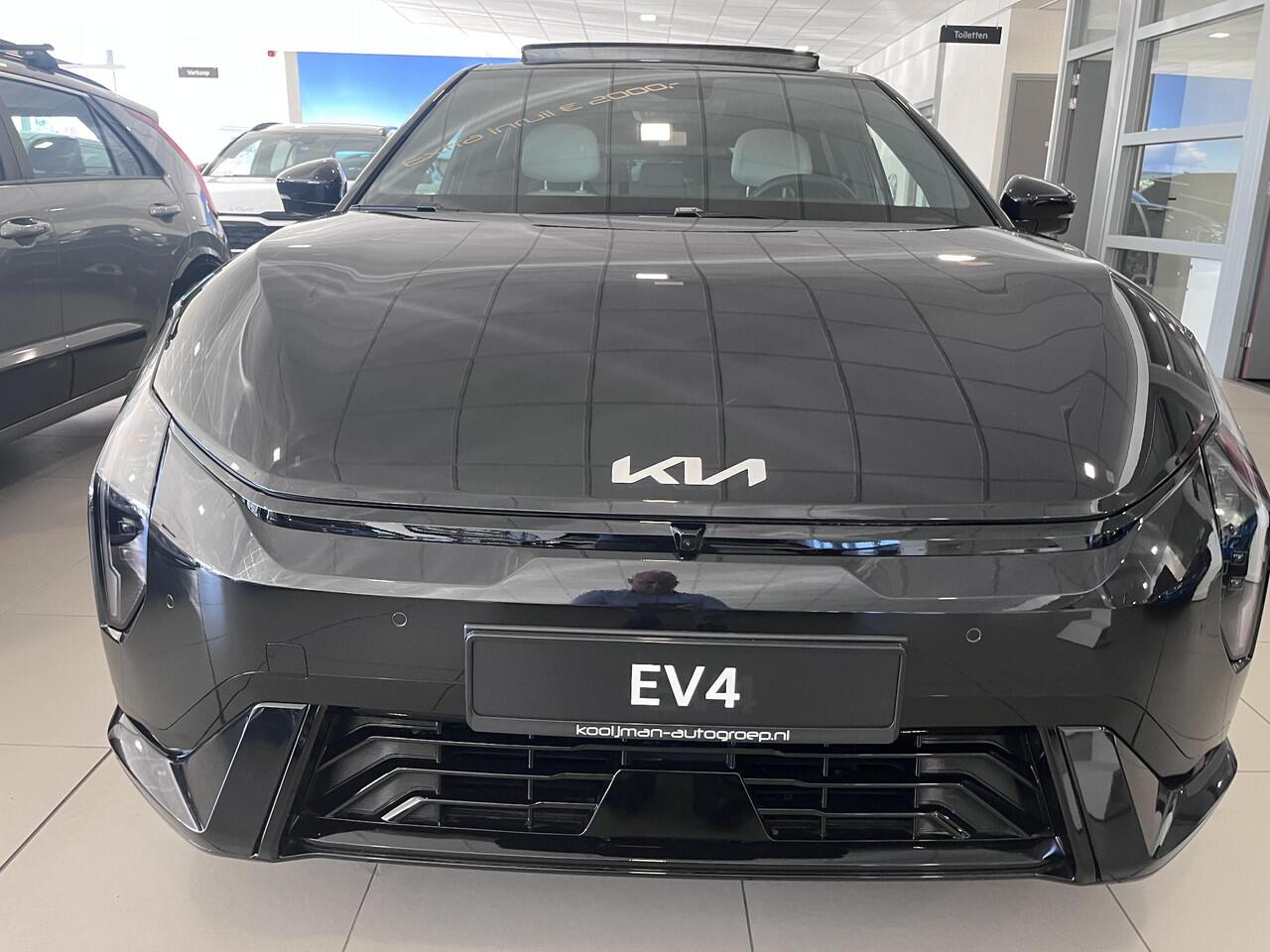KIA EV4 GT-PlusLine 81.4 kWh NU OP VOORRAAD!! BEL ONS VOOR SCHERPE OFERTE!! INRUIL VOORDEEL ¤ 2000,-!!