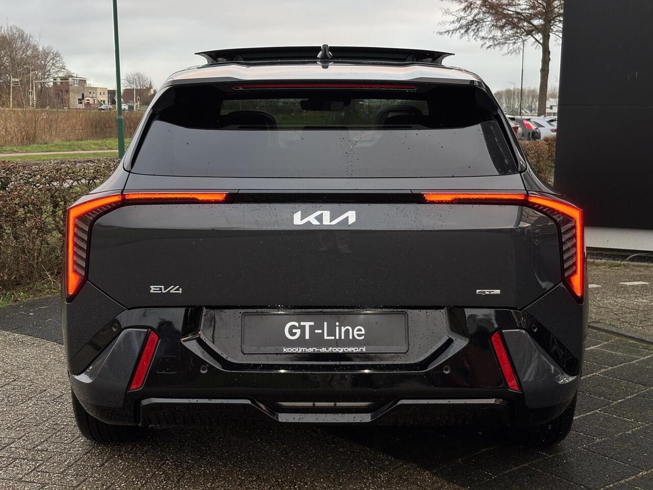 KIA EV4 GT-Line 81.4 kWh Uit Voorraad Leverbaar!!, Voorraadkorting!, Complete Uitvoering!, Incl. Inruilpremie, Enz...