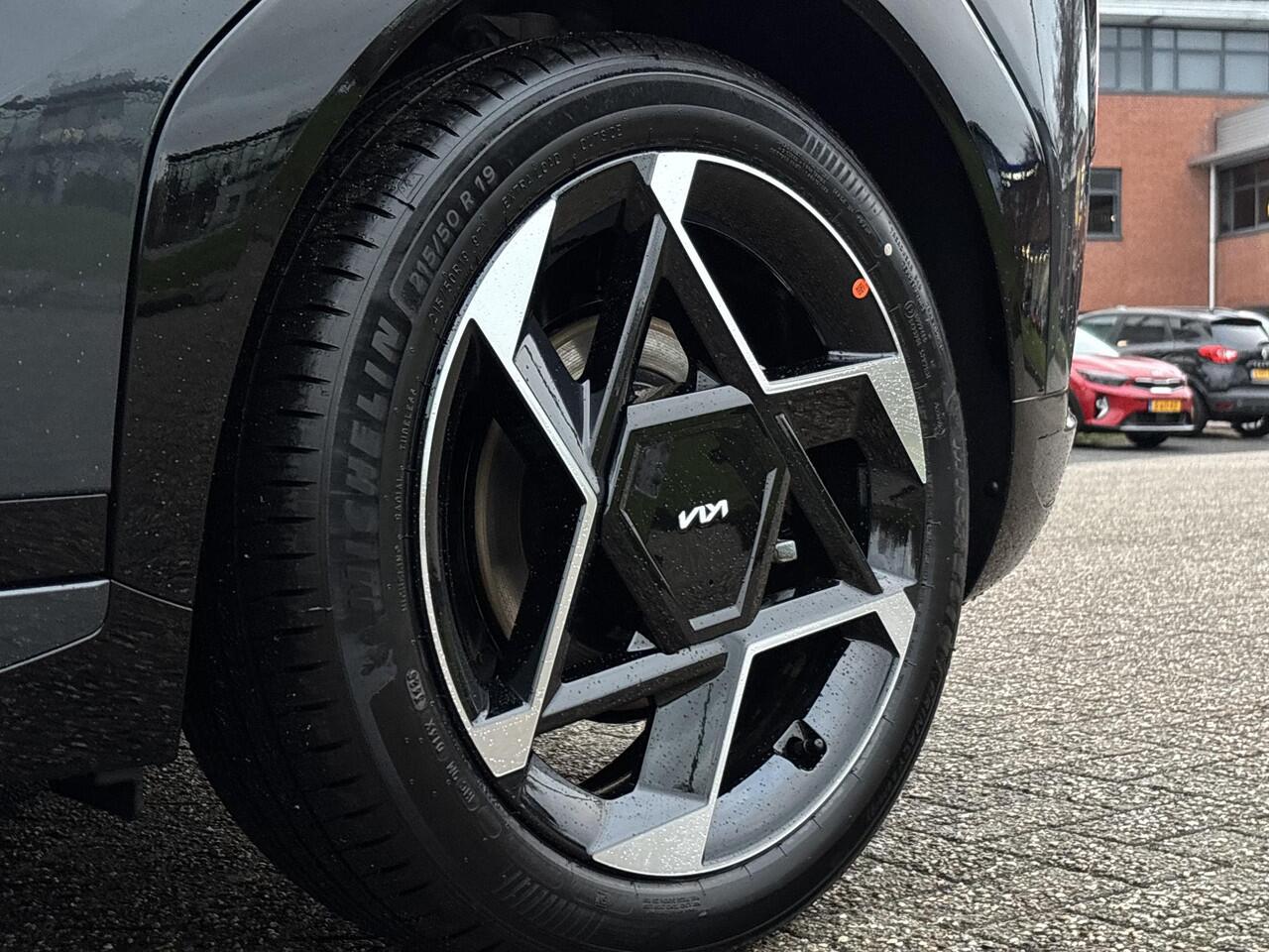 KIA EV4 GT-Line 81.4 kWh Uit Voorraad Leverbaar!!, Voorraadkorting!, Complete Uitvoering!, Incl. Inruilpremie, Enz...