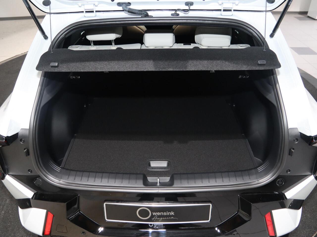 KIA EV4 GT-Line Business Edition 81.4 kWh | Adaptieve cruise control | Stoel- en stuurwielverwarming | Achteruitrijcamera | 19" LM velgen GT-Line | LED-koplampen |