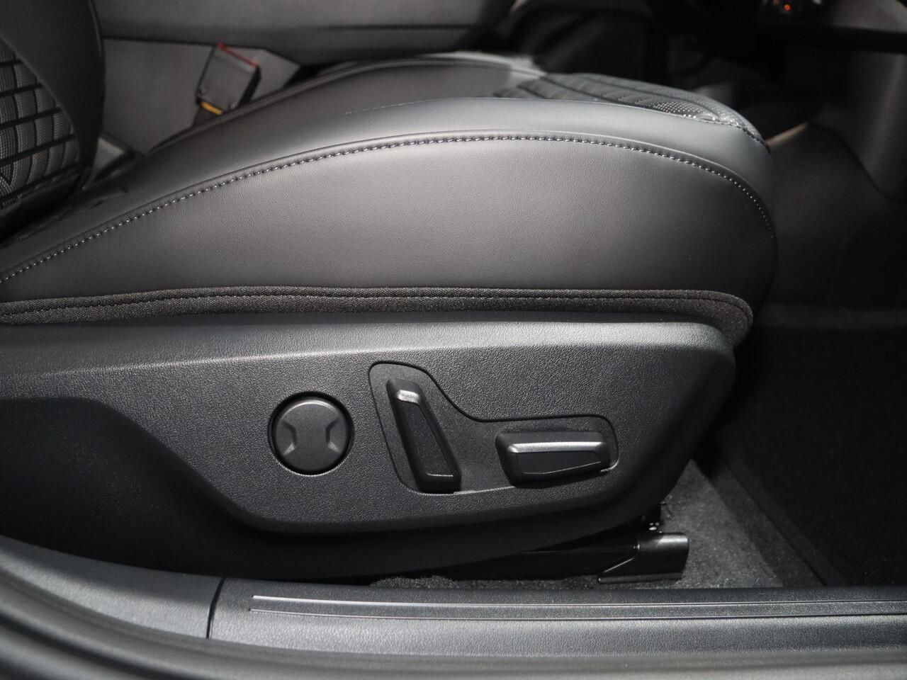 KIA EV4 GT-Line Business Edition 81.4 kWh | Adaptieve cruise control | Stoel- en stuurwielverwarming | Achteruitrijcamera | 19" LM velgen GT-Line | LED-koplampen |