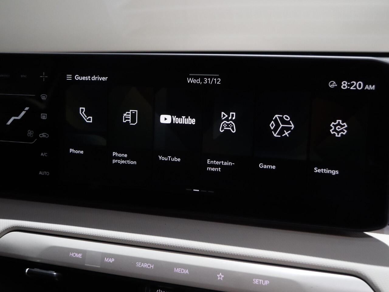 KIA EV4 GT-Line Business Edition 81.4 kWh | Adaptieve cruise control | Stoel- en stuurwielverwarming | Achteruitrijcamera | 19" LM velgen GT-Line | LED-koplampen |